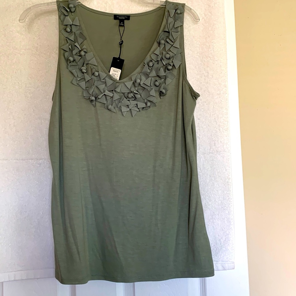 NWT Talbot beautiful top, lovely green color. No flaws